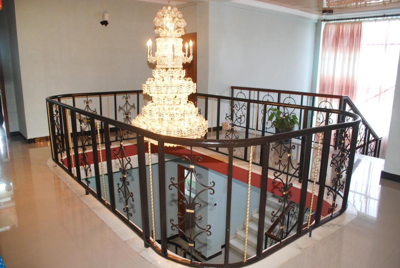 Jacaranda Hotel, Μπαχρ-Νταρ Εξωτερικό φωτογραφία