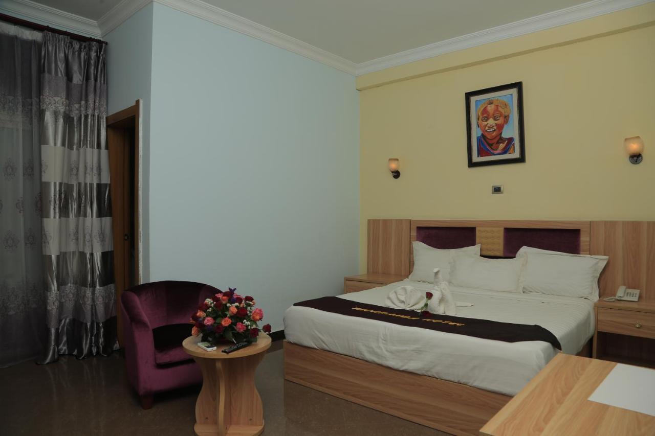 Jacaranda Hotel, Μπαχρ-Νταρ Εξωτερικό φωτογραφία